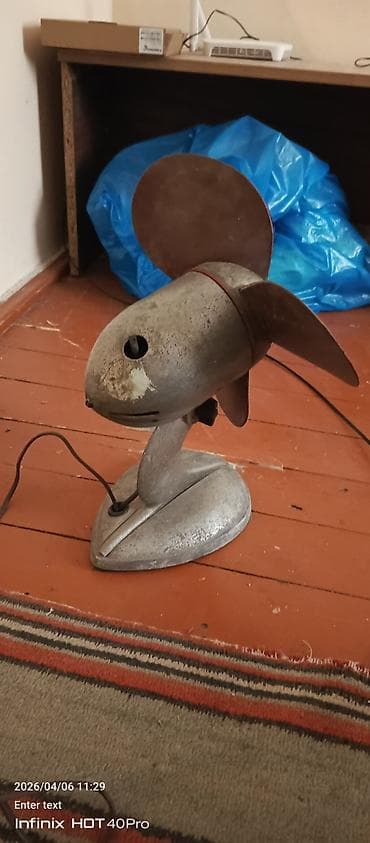 ventilator satisi: Məhsul: Retro masa ventilyatoru Təsvir: - Korpus və ayaq metal — 2