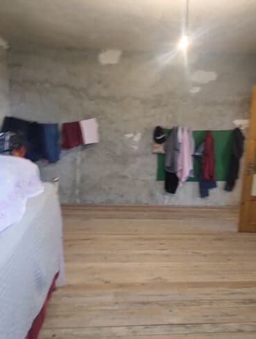 bine ev: Salam ev bine Savxozda yerləşir Qaz, işıq yoxdu su var kasib mali evdi — 16