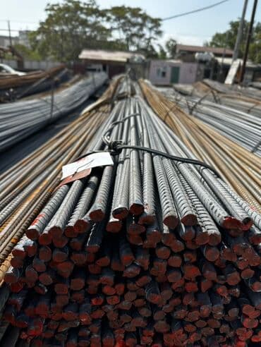 hasar ucun setka: Məhsul: Armatur polad çubuqlar Təsvir: - Yivli (rebar) polad çubuqlar — 1