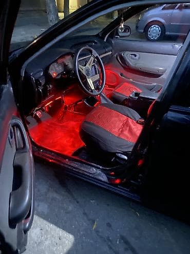 sükan: Hyundai minik avtomobil üçün qırmızı-qara interyer aksesuar dəsti ilə — 10