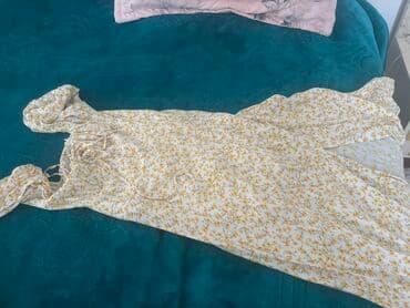 ağ koftalar: 2 ədəd qadın geyimi – yaylıq/plaj tərzli uzun donlar 1) Qara-ağ xallı — 2