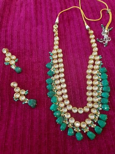 Kolye
sırga
(hindistan)