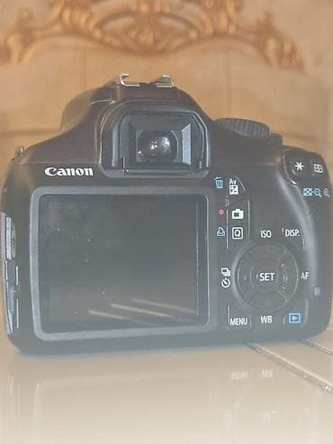 balaca tv: Canon DSLR fotoaparat dəsti Xüsusiyyətlər: - Korpus: Canon EOS — 7