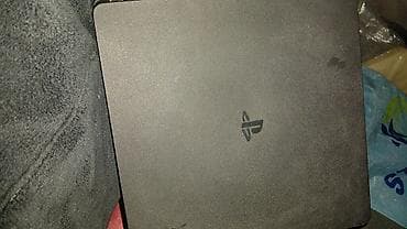 stol ustu komputerler: PlayStation 4 (PS4) oyun konsolu paketi Xüsusiyyətlər: - PS4 konsolu — 7