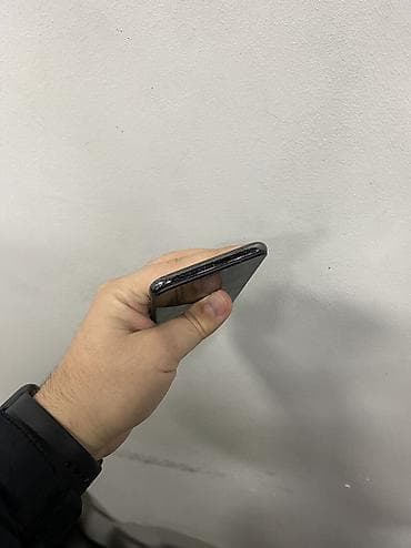 iphone 1: IPhone X, 64 GB, Space Gray — 6