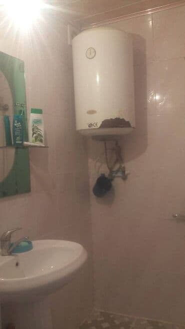 9 ci mikrorayon satilan evler: Bakı, 4 otaqlı, Köhnə tikili, 100 kv. m — 10