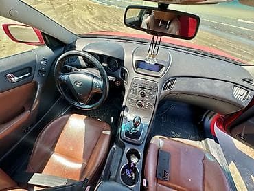 Hyundai Genesis: 3.8 l | 2012 il Kupe — 3