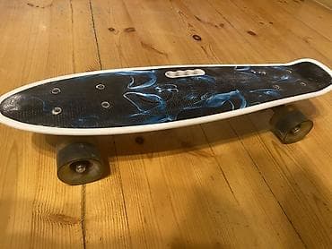 skate: Plastik gövdəli kruyzer tipli skeytbord. Skeytbord kompakt ölçülü — 2