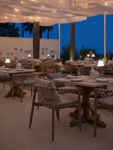 синтепоновая подушка: Otel, restoran, kafe, bağça və başqa obyektlər üçün dekorativ — 1