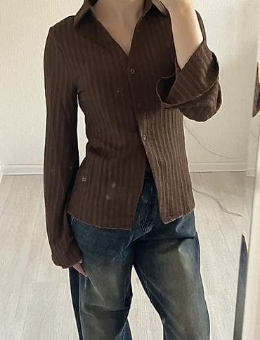 ag etek: Qadın köynəyi – qəhvəyi, incə zolaqlı - Model: qollu, klassik yaxalı — 1