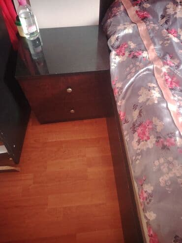 alcipan fiqurlari yataq otagi: İkinəfərlik çarpayı, Tumba — 3