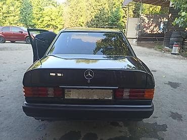 mersedes g 63: Mercedes-Benz 190 (W201): 2 l | 1991 il Sedan — 3