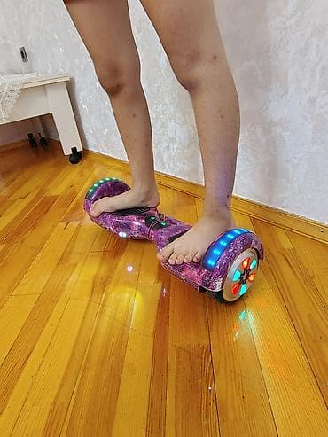 Hovərbord – parlaq bənövşəyi/kainat dizaynı, LED işıqlar və Bluetooth — 2
