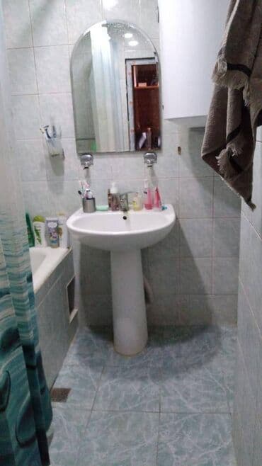 2 otaqlı mənzil vasitəçisiz: Bakı, 2 otaqlı, Köhnə tikili, 65 kv. m — 9