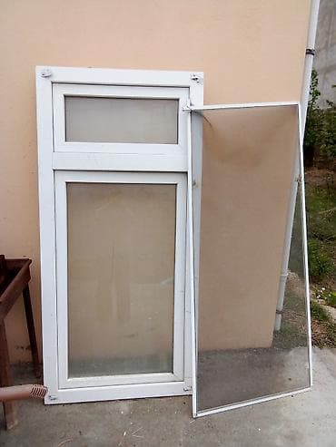 PVC pəncərə dəsti - Material: ağ PVC profil - Quruluş: yuxarıda dar
