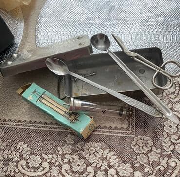 tibbə aid şəkillər: Sterilizator,wpris,iyneler,tibbi qaychi,tibbi qawiqlariyneler — 1