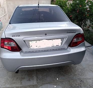 Daewoo Nexia: 1.5 л | 2010 г. Седан — 3