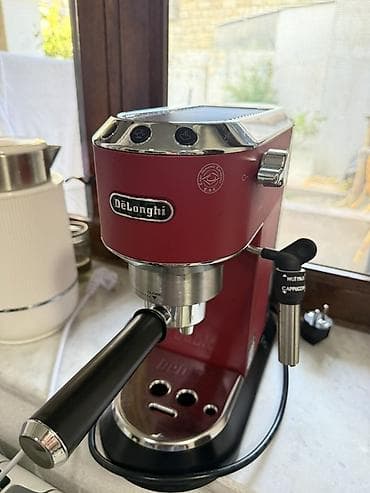 Delonghi Dedica Style EC685.R1 – kompak tək/iki fincanlıq espresso