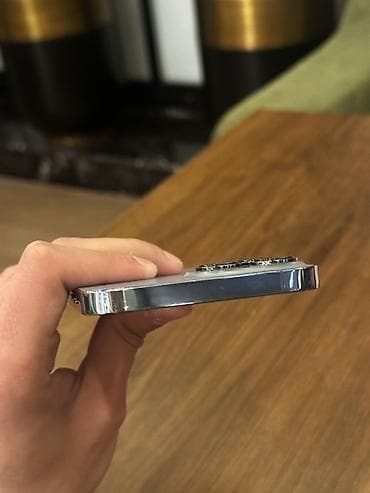 телефон fly 10: IPhone 13 Pro, Серебристый, Face ID — 6