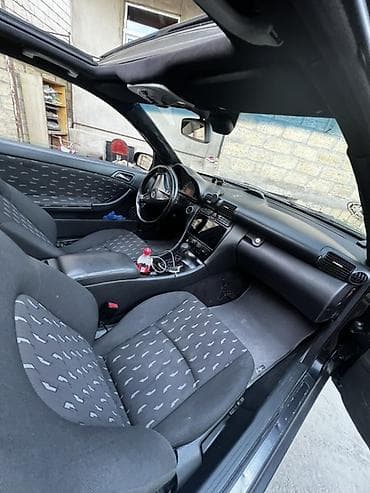 radiator yuyan: Mercedes-Benz C 230: 2.3 l | 2001 il Kupe — 8