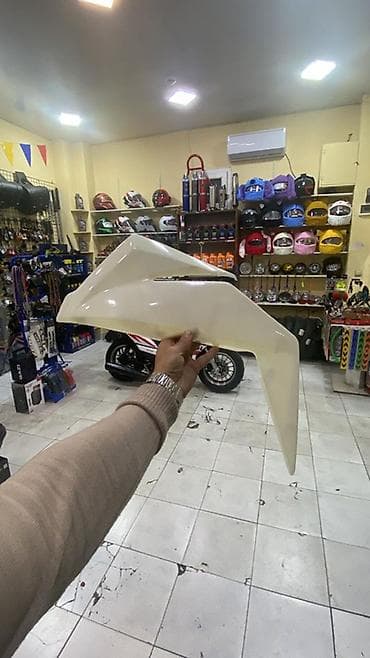 Motosiklet üçün arxa qanad/üzlük (tail fairing) - Material: möhkəm