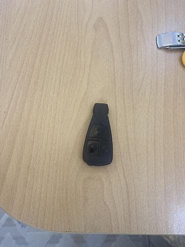 elektrik avtomobil: Mercedes-Benz uzaqdan idarə olunan açar (fob) - Marka/model — 1