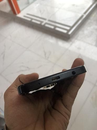 iphone 10 ikinci el: Redmi A5, 128 GB, rəng - Qara — 5