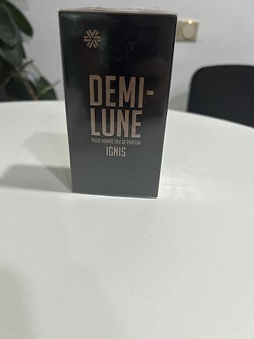 adventure perfume: Ətirşah, sürvə, rozmarin, vetiver və büxur çalarlarının qeyri-adi — 1