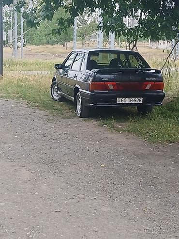 Lada 2115 Samara sedan - Kuzov: 4 qapılı sedan, tünd rəng - Mühərrik — 5