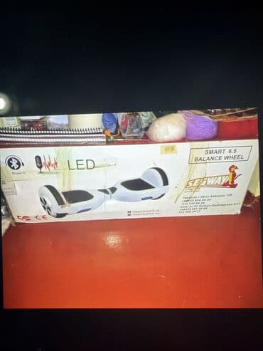 Giroskuterlər: Özünü balanslayan elektrikli skuter (hoverboard) - 2 təkərli, ayaq — 3