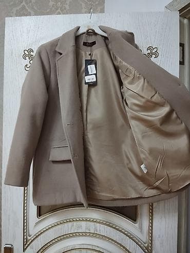 eclat mon parfum: Palto 44 razmer — 1