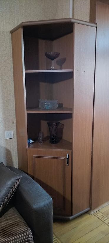 İşlənmiş, 3 qapılı, Siyirməli, Qəhvəyi, Taxta, Açılan, Düz dolab — 4