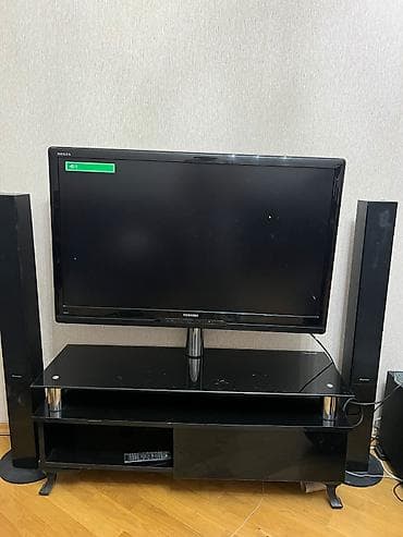 Televizor Toshiba işlək vəziyətdədir. Altlıqla birlikdə satılır — 5