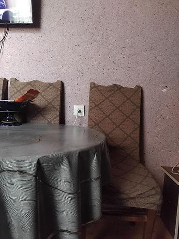 Qonaq otağı üçün, Açılmayan, Yumru masa, 4 stul — 2