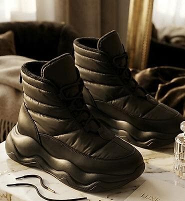 krosovkalar: Bershka, Ölçü: 39, rəng - Qara, İşlənmiş — 4