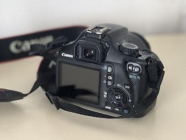 Canon 1100d DSLR fotoaparat + Canon EF-S 18-55mm f/3.5-5.6 IS II