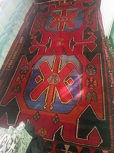Əl toxuması xalça – ənənəvi Qafqaz/Kilim üslubu - Material: təbii yun