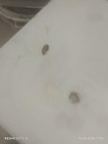 hamam ucun moydadir: Ağ rəngli vannə qabı - Material: emallı polad (vizual olaraq ağır və — 6