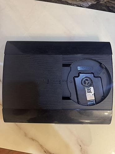 ps 4 orjinal: PlayStation 3 super slim 250 gb yaddas 15 oyun var 2 pultla verilir — 2