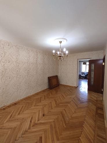 Mənzillər: Bakı, 3 otaqlı, Köhnə tikili, m. Qara Qarayev, 64 kv. m — 2