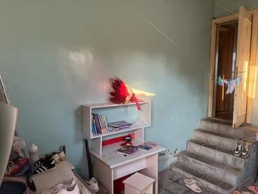 bakida saatliq evler: 2 otaqlı həyət evi – yaşayış sahəsi mətbəx, zal və bir yataq otağından — 3