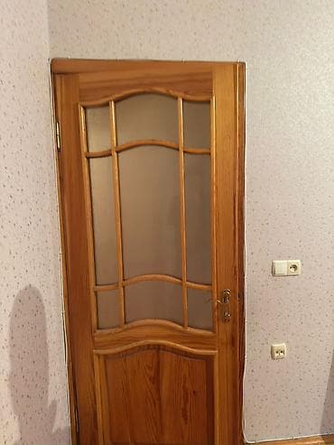 mate: Taxta şüşəli otaq qapısı - Material: təbii ağac (çərçivədə və — 2