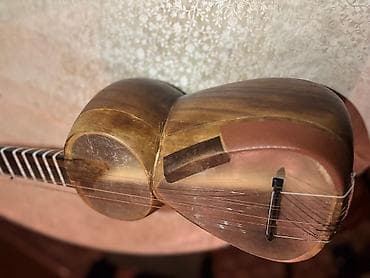 tar satılır: Tar satılır. Alət yaxşı vəziyyətdədir, səsi təmiz və dolğundur. Heç — 10