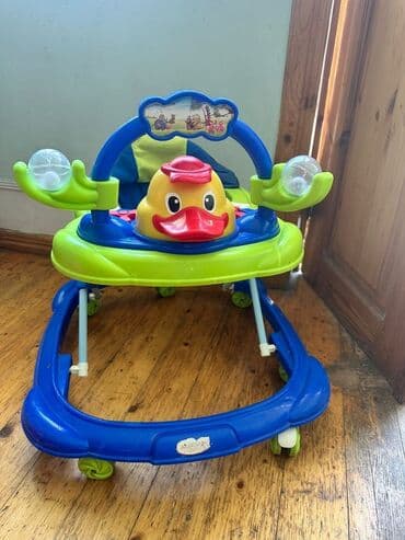 Gəzinti arabaları: Uşaq gəzdirəcəyi / yeriş aparatı - Rənglər: mavi-yaşıl korpus, ördək — 1