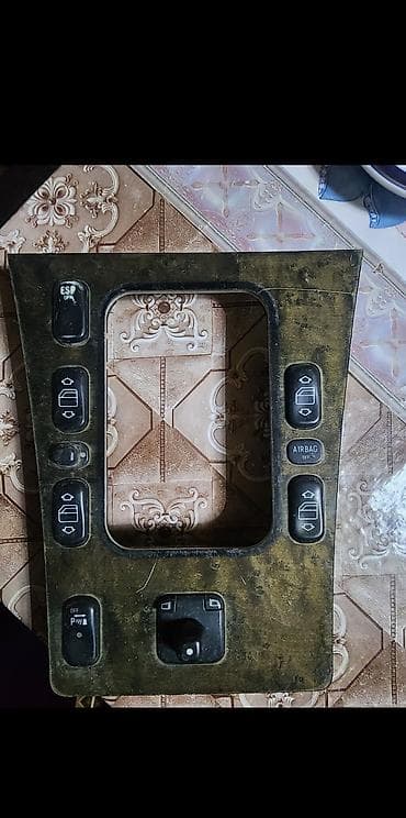 masin otracaqlari: Mercedes-Benz 100, 2000 il, Orijinal, Almaniya, İşlənmiş — 2