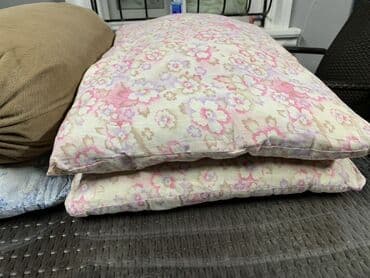 Balış üzləri: Yuxu üçün İşlənmiş Sadə Yun Yastıq — 3