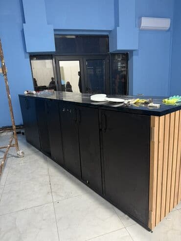 Müasir resepsiyon/servis barı – ofis, salon, klinika, showroom və kafe