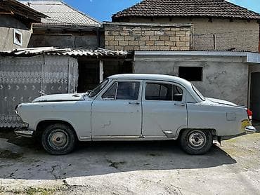 e39 radiator: GAZ-21 Volqa, klassik sovet sedanı Xüsusiyyətlər: - Korpus: 4 qapılı — 2