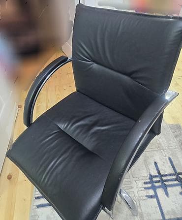 kamputer masa ustu: Hec bir problemi yoxxur.ofis stolu,ders calisma stoludur.asagi enib — 1