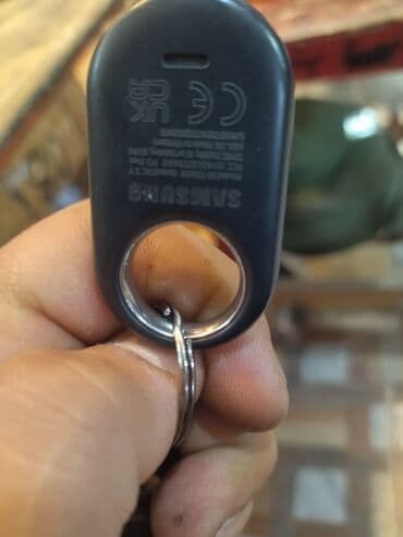 Çəngəllər: Samsung Galaxy SmartTag2 – ağıllı izləmə breloku - Model: EI-T5600 — 2
